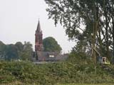 27.09.2006:
Der Blick auf die Kirche aus
Nordwesten ist jetzt frei.