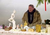 Verkaufsstand auf dem Dorfplatz (3)