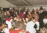 Auch die Erwachsenen erfreuen
sich an der Geschichte des Nikolaus